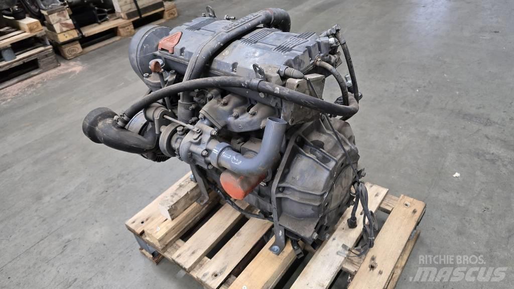 Deutz BF4M1008 エンジン