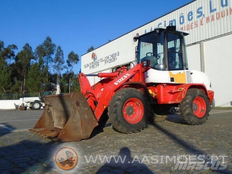 Volvo L 30 B ホイールローダー・タイヤショベル