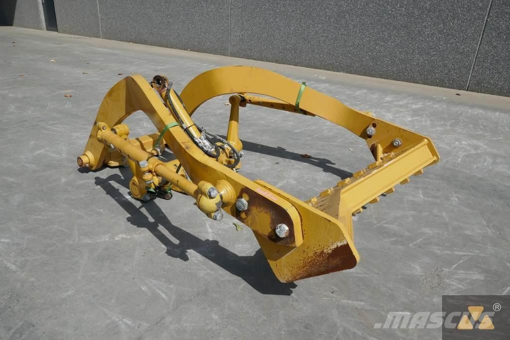 CAT 140M Scarifier その他部品