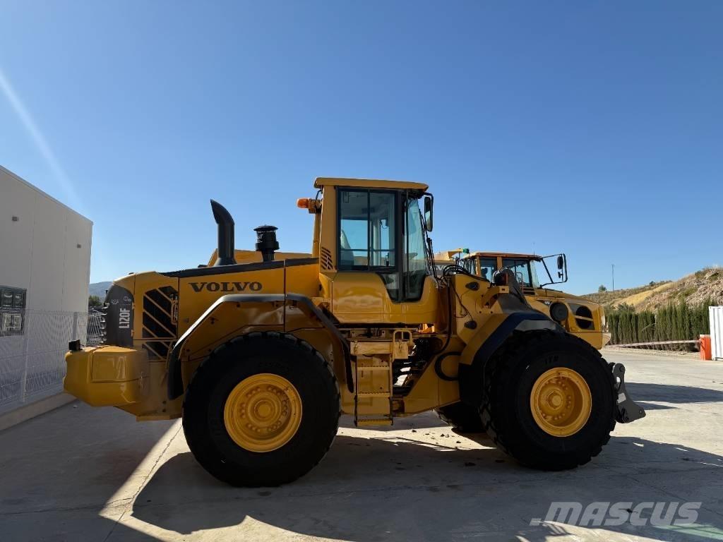 Volvo L 120 F ホイールローダー・タイヤショベル