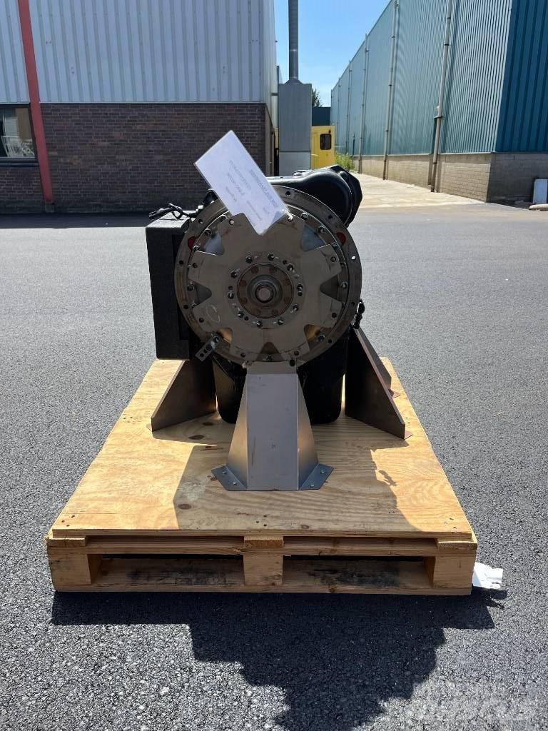  DANA 13.9TE10313-40 トランスミッション