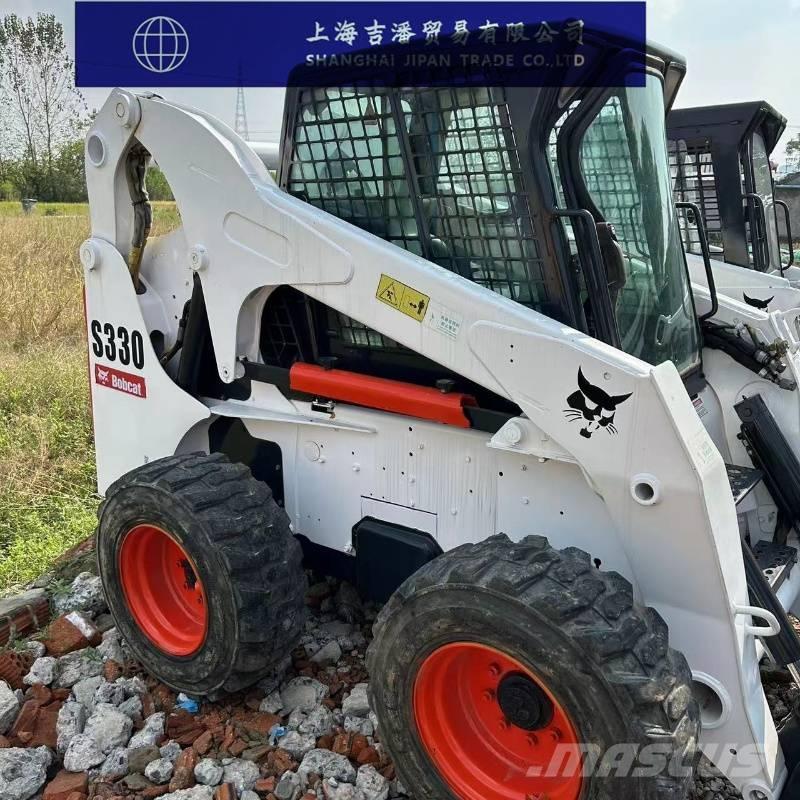 Bobcat S 330 スキッドステアローダー