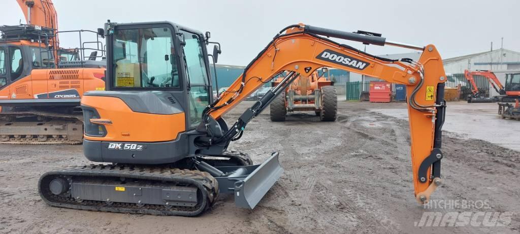 Doosan DX 50 Z 大型油圧ショベル12t以上（パワーショベル・ユンボ）