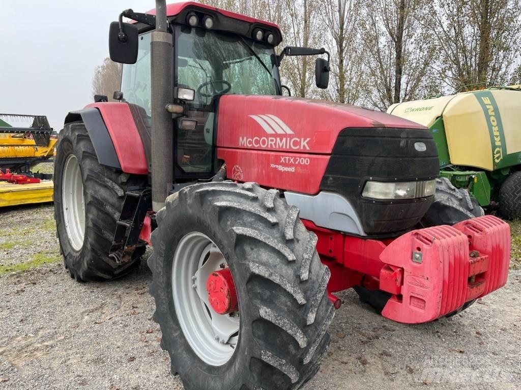 McCormick XTX 200 トラクター