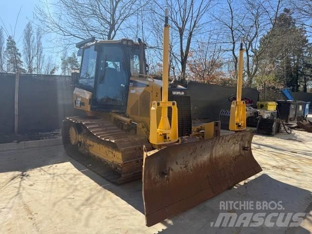 CAT D 3 K LGP ブルドーザー