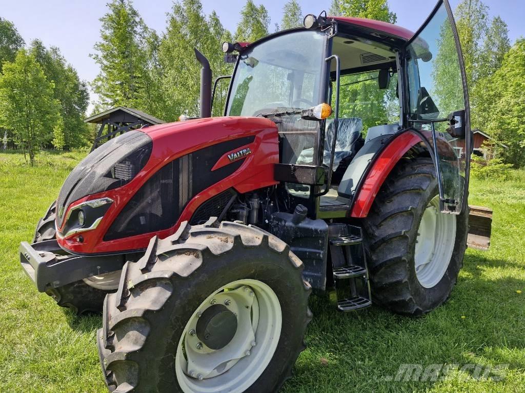 Valtra A 105 トラクター