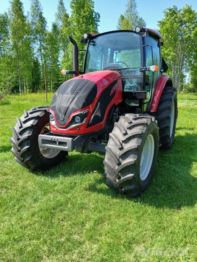 Valtra A 105 トラクター