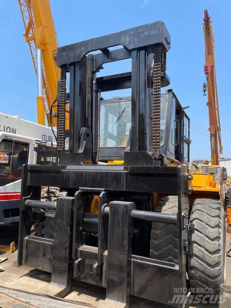 Komatsu 30 Ton ディーゼル・軽油
