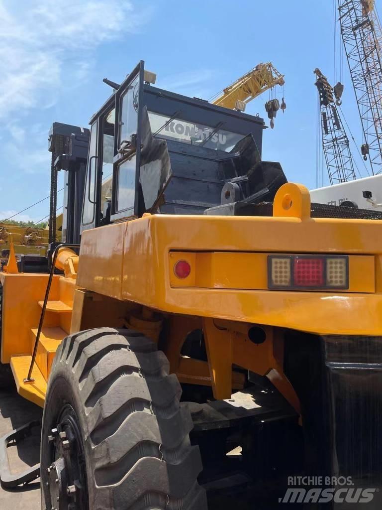Komatsu 30 Ton ディーゼル・軽油