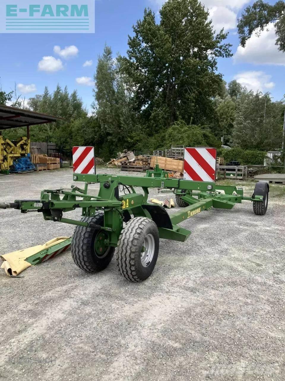Krone big x 1100 自走式フォレージハーベスター