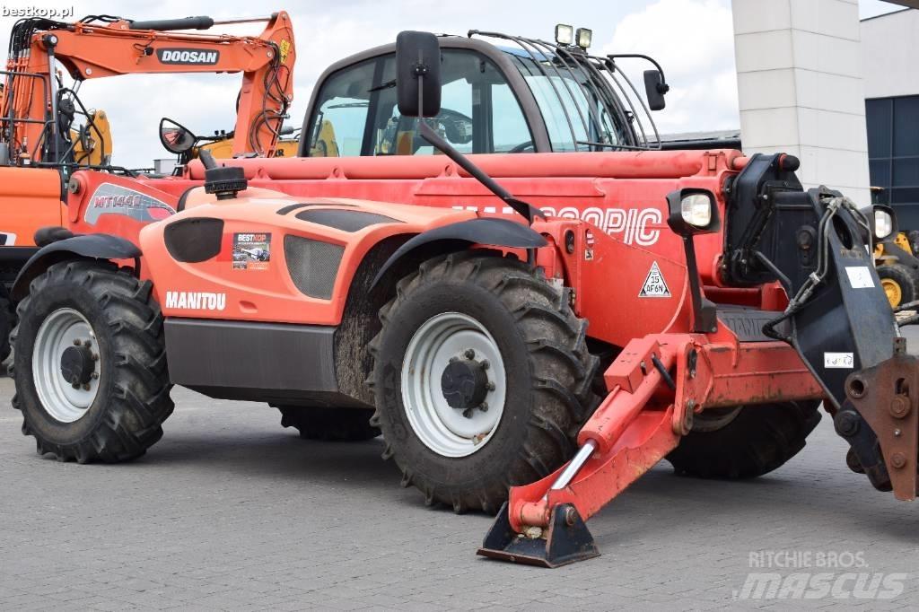 Manitou MT 1440 テレスコーピックハンドラー
