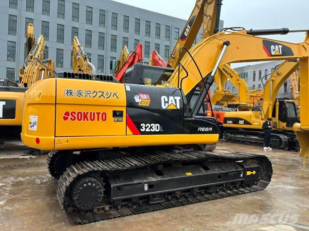 CAT 323 D 大型油圧ショベル12t以上（パワーショベル・ユンボ）