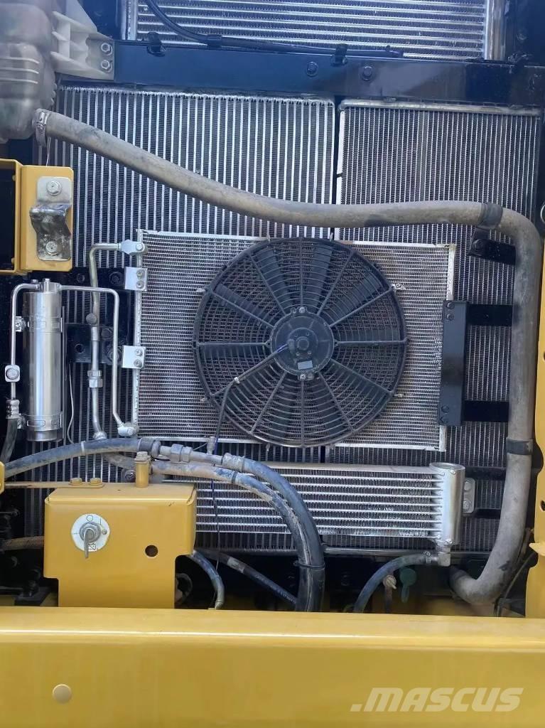 CAT 320GC 大型油圧ショベル12t以上（パワーショベル・ユンボ）