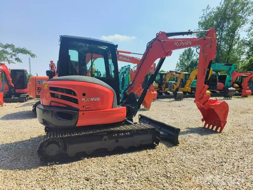 Kubota KX 165 ミニ油圧ショベル 7t以下（ミニユンボ・ミニディガー）
