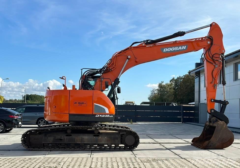 Doosan DX 235 LCR 大型油圧ショベル12t以上（パワーショベル・ユンボ）