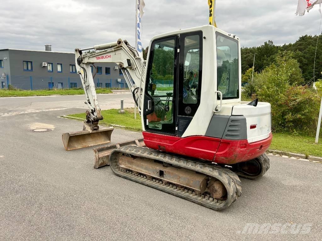 Takeuchi TB 250 ミニ油圧ショベル 7t以下（ミニユンボ・ミニディガー）