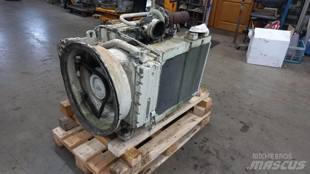 Deutz BF4M1013 エンジン