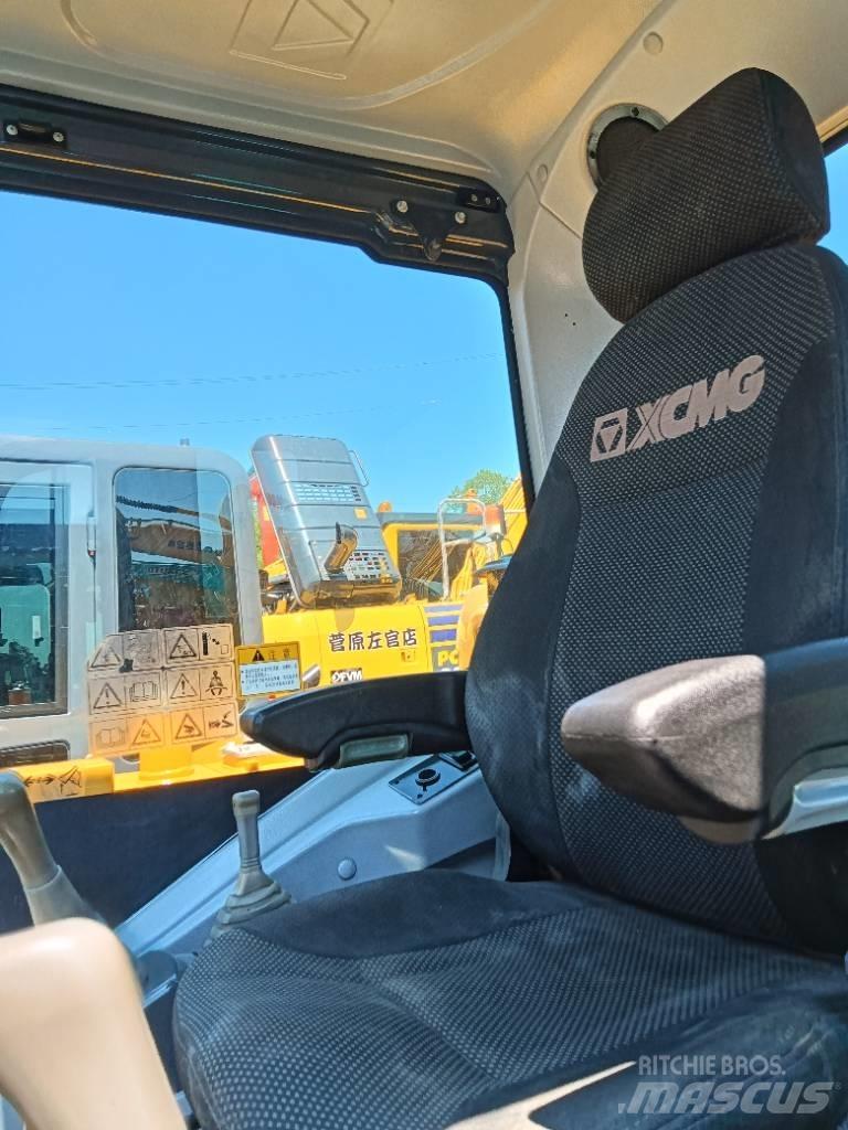 XCMG XE 60 DA ミニ油圧ショベル 7t以下（ミニユンボ・ミニディガー）