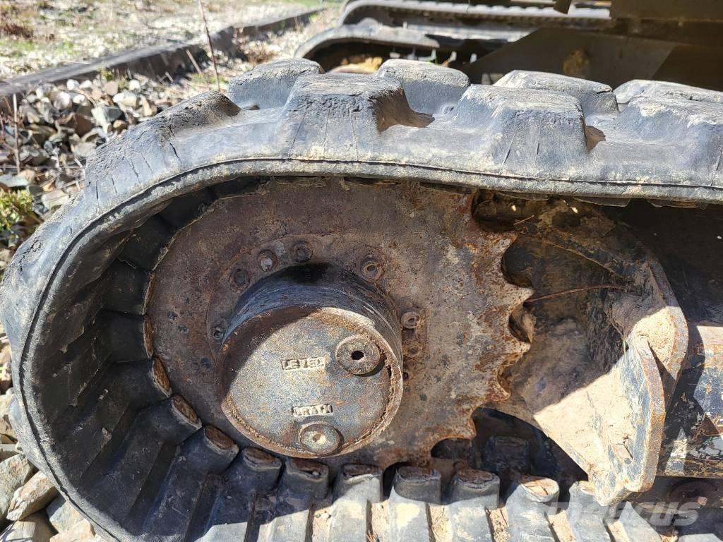 Komatsu PC24MR-5 ミニ油圧ショベル 7t以下（ミニユンボ・ミニディガー）