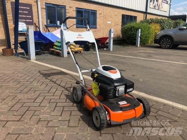 Stihl RM 4 RTP 歩行型芝刈り機