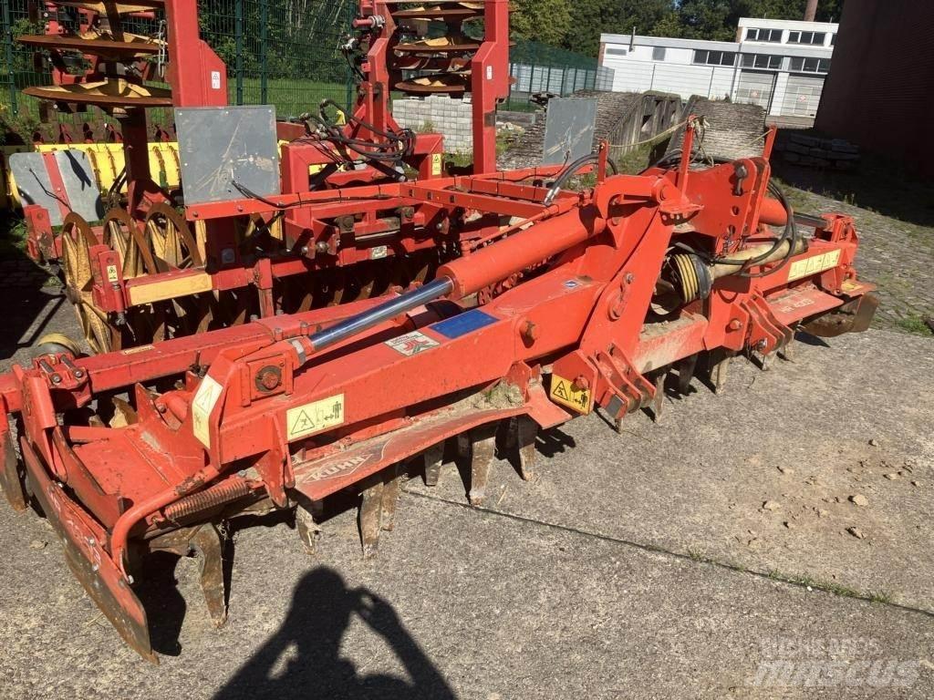 Kuhn HR 4003 DR パワーハローとロータリーハロー