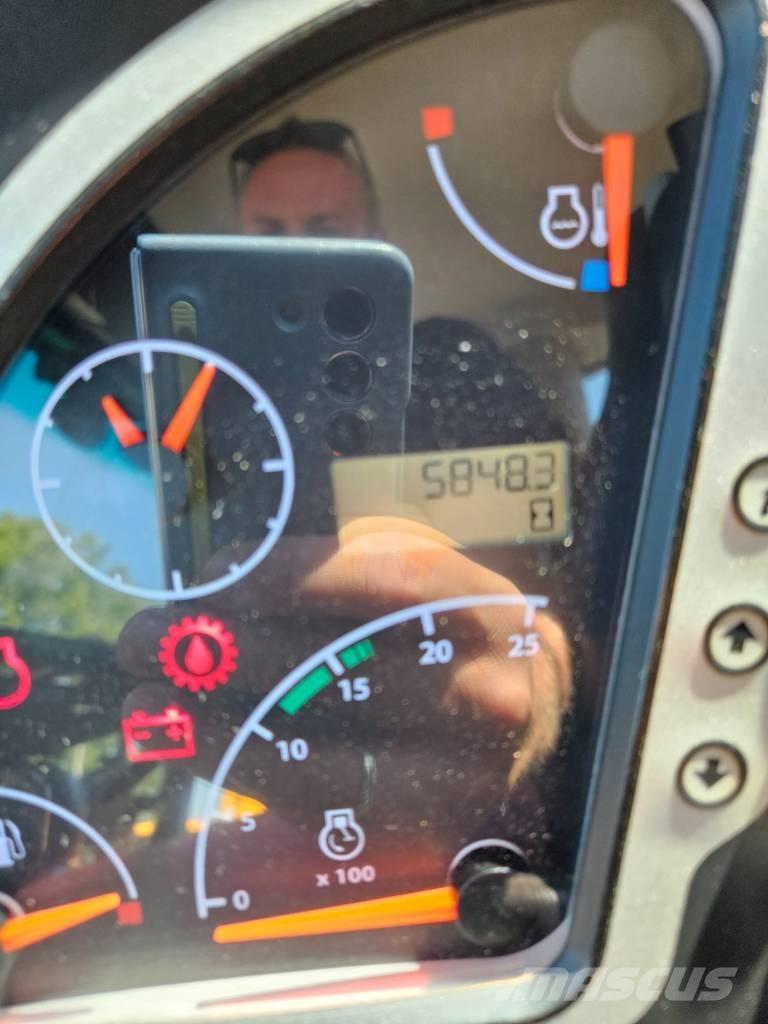 JCB 3 CX バックホーローダー