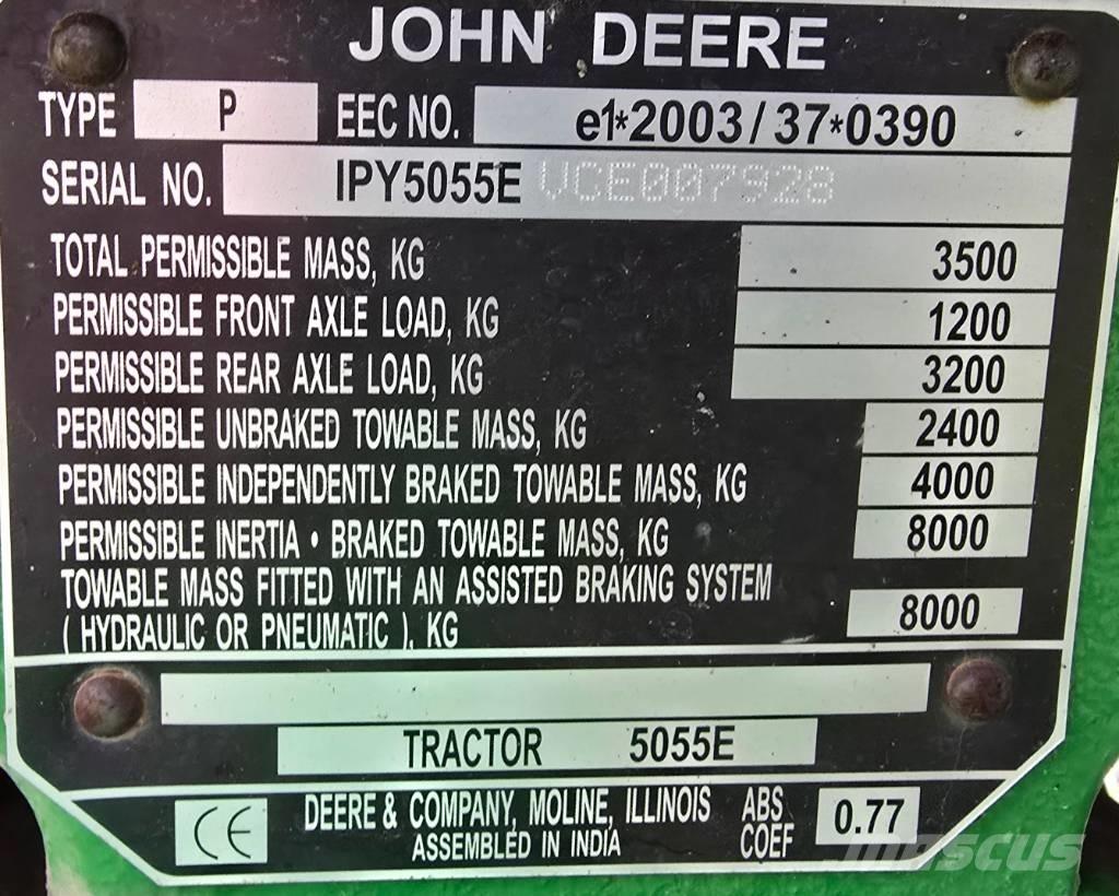 John Deere 5055 E トラクター