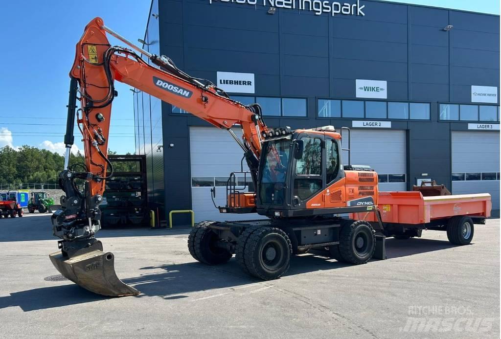 Doosan DX 140 W-5 ホイール式油圧ショベル（パワーショベル・ユンボ・バックホー）