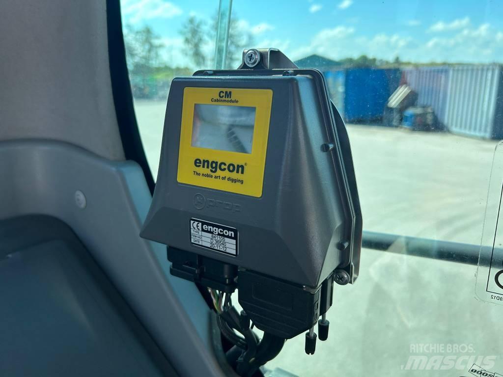 Doosan DX 140 W-5 ホイール式油圧ショベル（パワーショベル・ユンボ・バックホー）