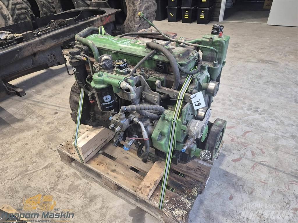 John Deere 1510e エンジン