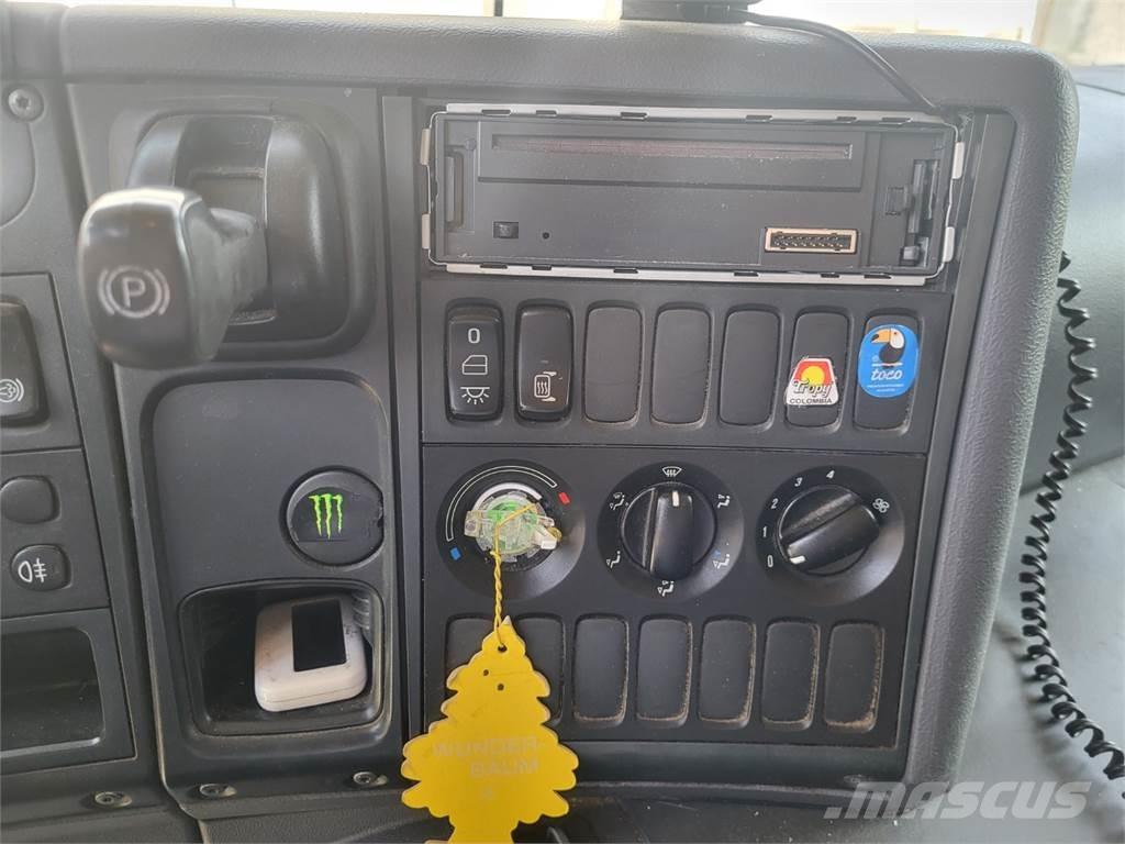 Scania P 230 DB ボックスボディー、ウイング、箱車