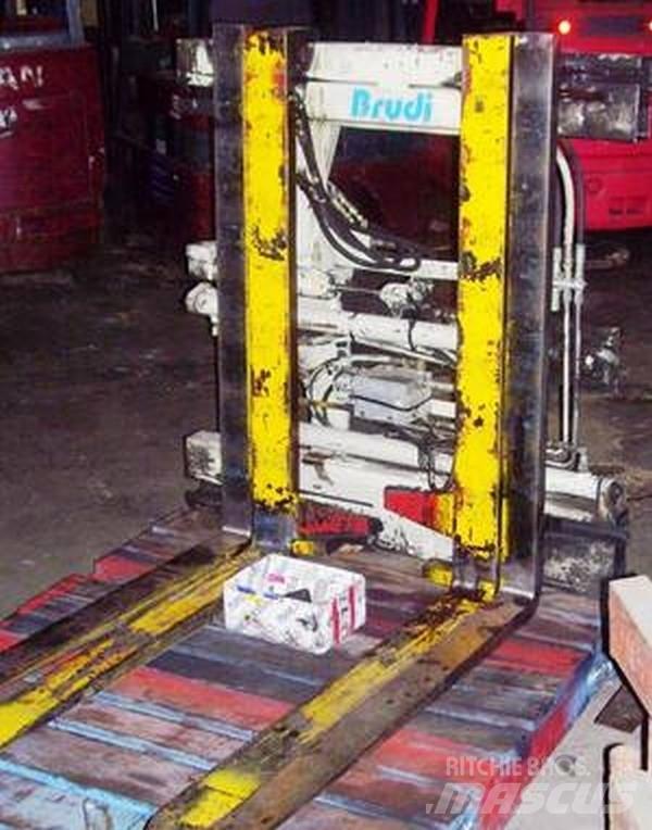  Twin pallet handler ハンドパレットトラック