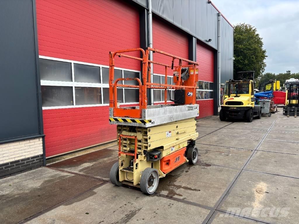JLG 2630 ES シザースリフト