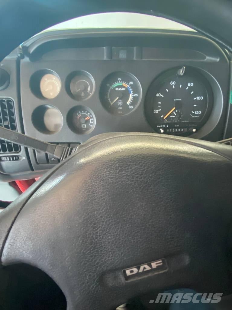 DAF XF 95.380 平ボディー