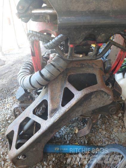 Komatsu C123 ハーベスタヘッド