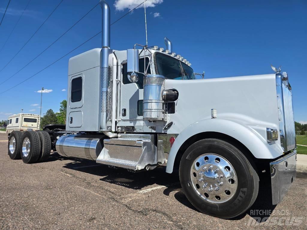 Kenworth W 900 中古トラクターヘッド | トレーラーヘッド