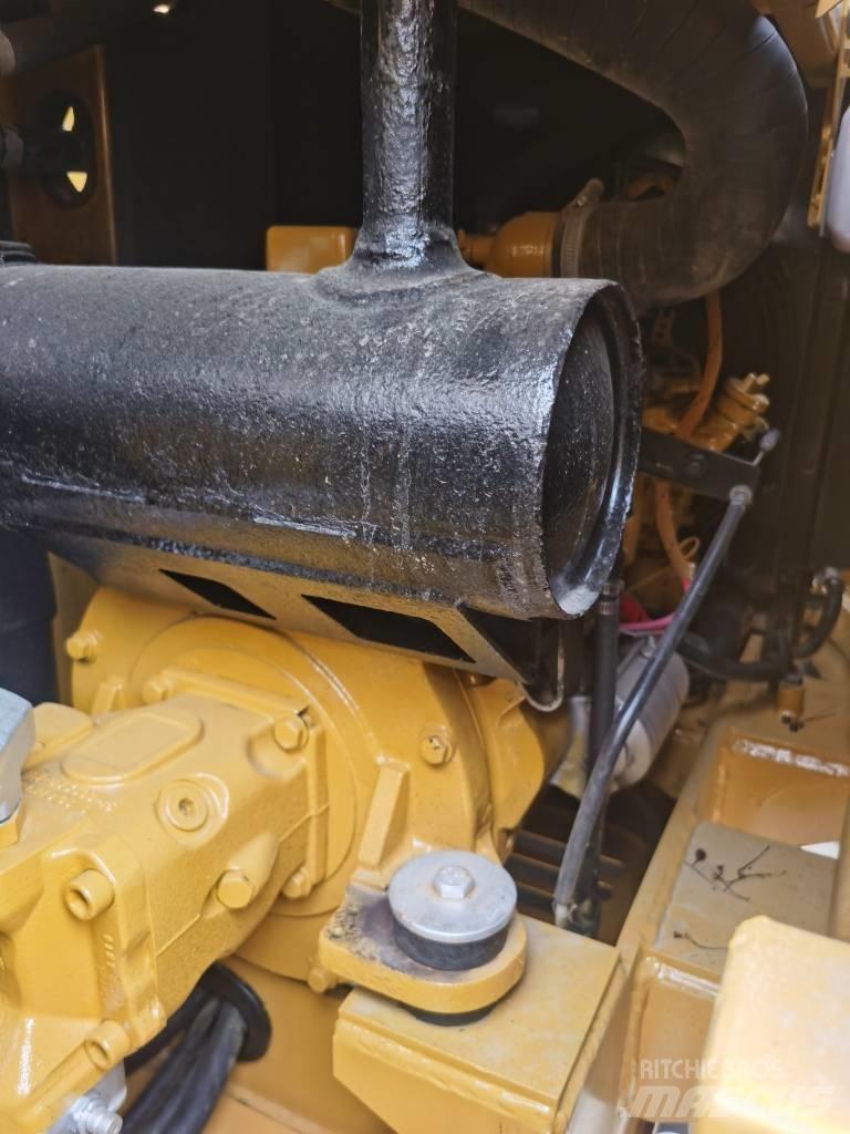 CAT 305.5 E CR 大型油圧ショベル12t以上（パワーショベル・ユンボ）