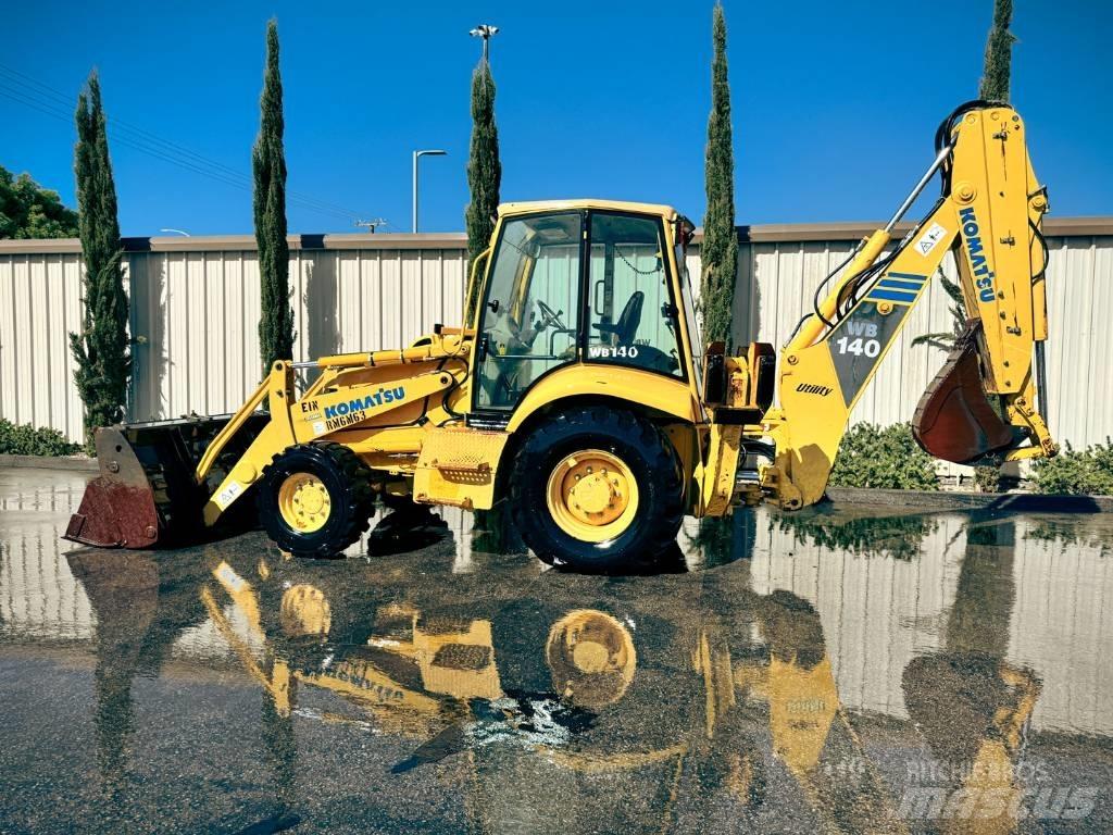 Komatsu WB 140-2N バックホーローダー