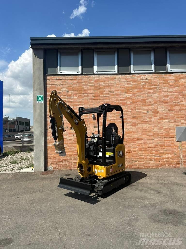 CAT 301.7 CR 中型油圧ショベル 7ｔ-12ｔ（ユンボ・パワーショベル・バックホー）