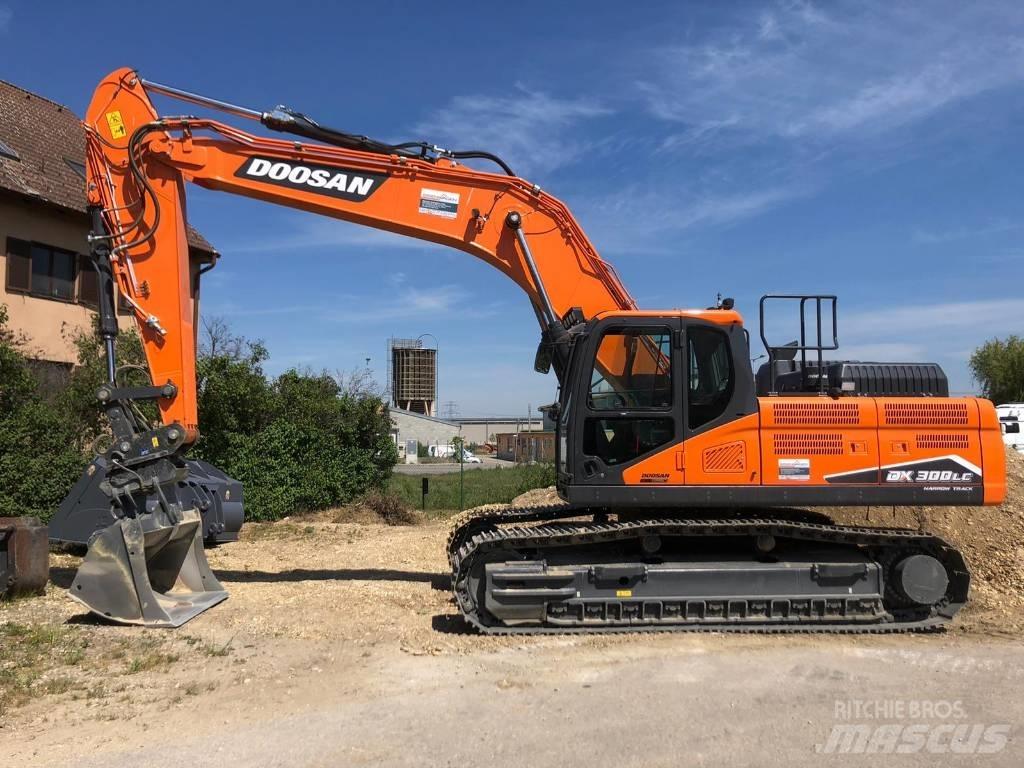 Doosan DX 300 LC-7 大型油圧ショベル12t以上（パワーショベル・ユンボ）