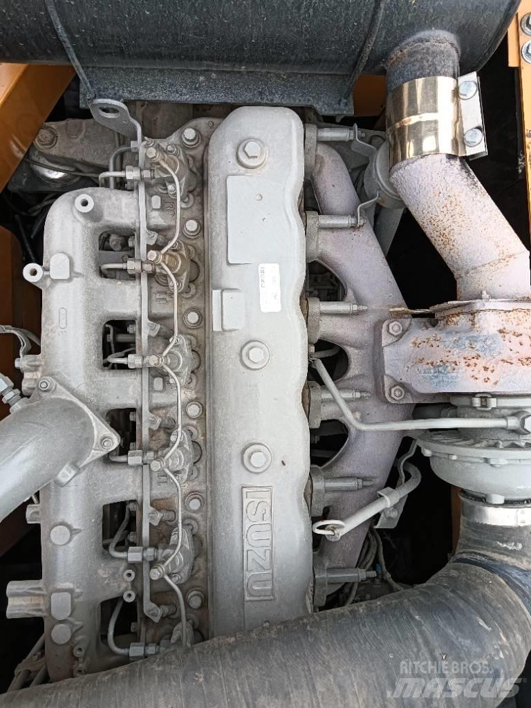Sany SY 235 C 大型油圧ショベル12t以上（パワーショベル・ユンボ）