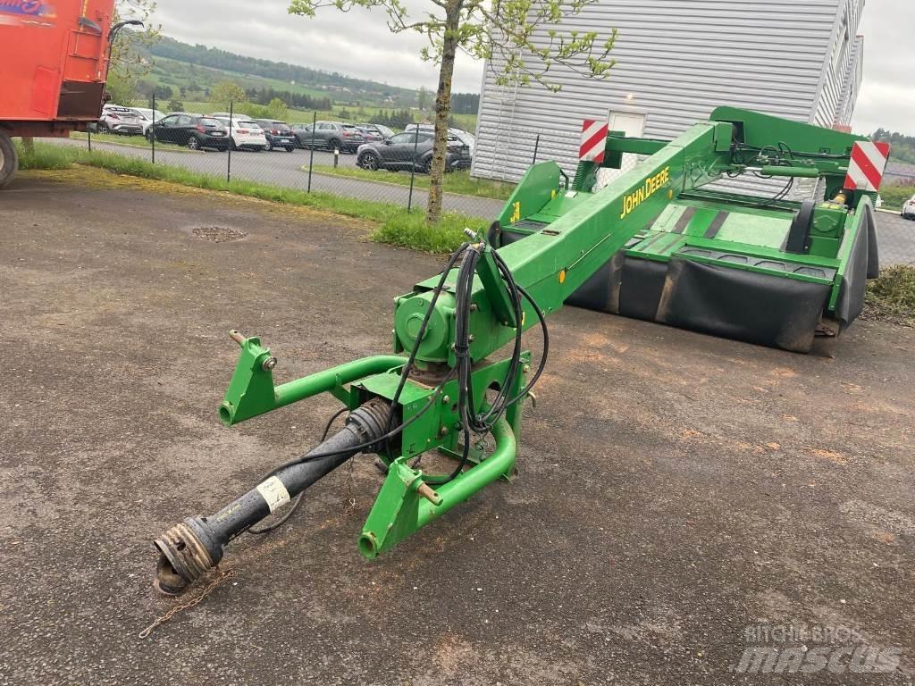 John Deere 730 牽引式モア/芝刈り機