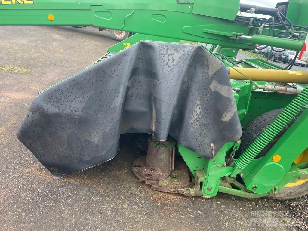 John Deere 730 牽引式モア/芝刈り機