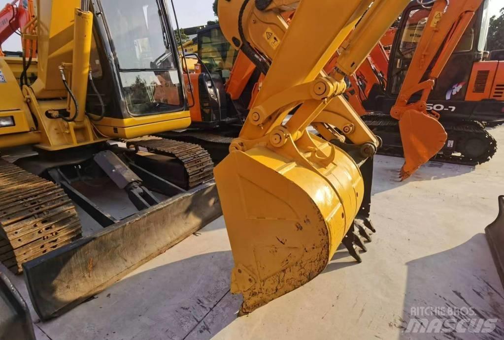 Komatsu PC 60 大型油圧ショベル12t以上（パワーショベル・ユンボ）