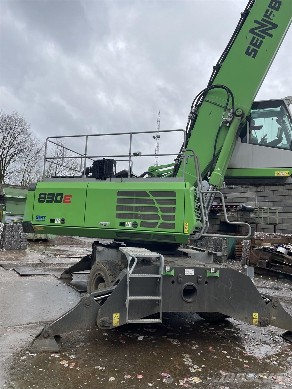 Sennebogen 830 E 廃棄物／工業産廃処理機