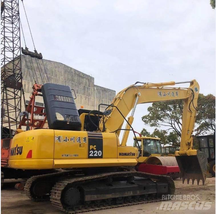 Komatsu pc220-8 大型油圧ショベル12t以上（パワーショベル・ユンボ）
