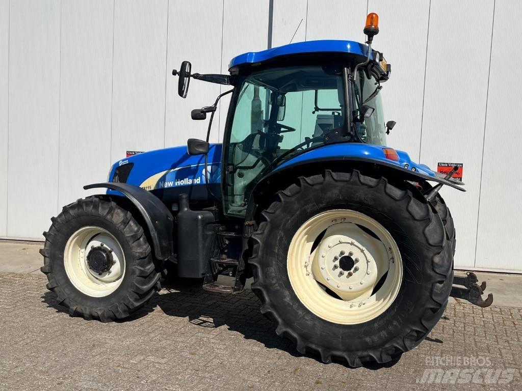 New Holland TS 115 A トラクター