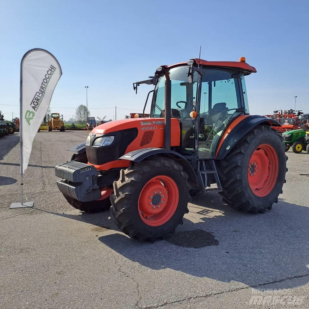 Kubota M 9960 HD トラクター