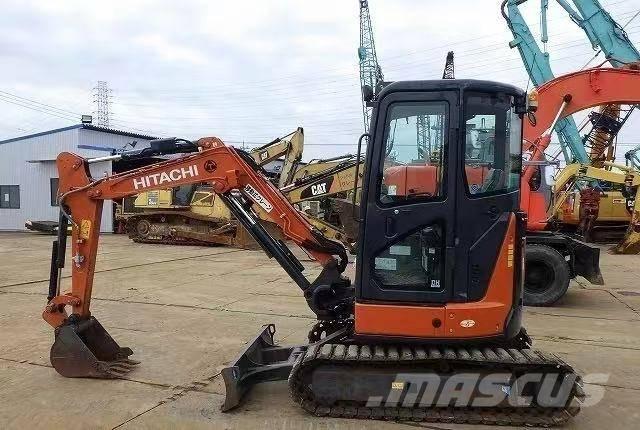 Hitachi 30 大型油圧ショベル12t以上（パワーショベル・ユンボ）