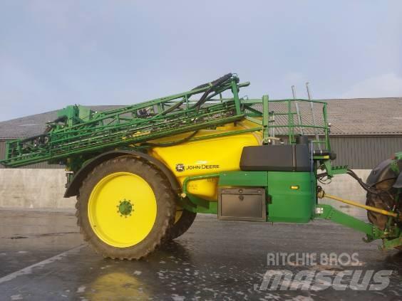 John Deere M952 牽引型スプレイヤー